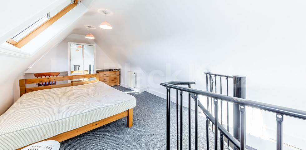 Private one bedroom property set in a period conversion Bramshill Gardens, Dartmouth Park